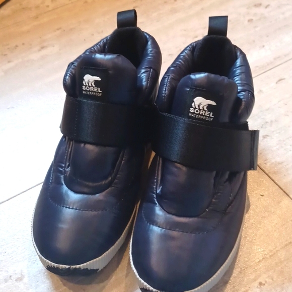 Sorel Shoes - Sorel Unique Waterproof Navy Puffer Velcro Strap Sneaker Boots